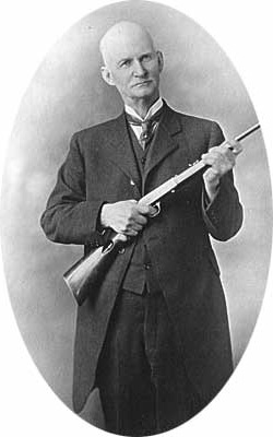 John Browning wurde im Jahr 1855 geboren