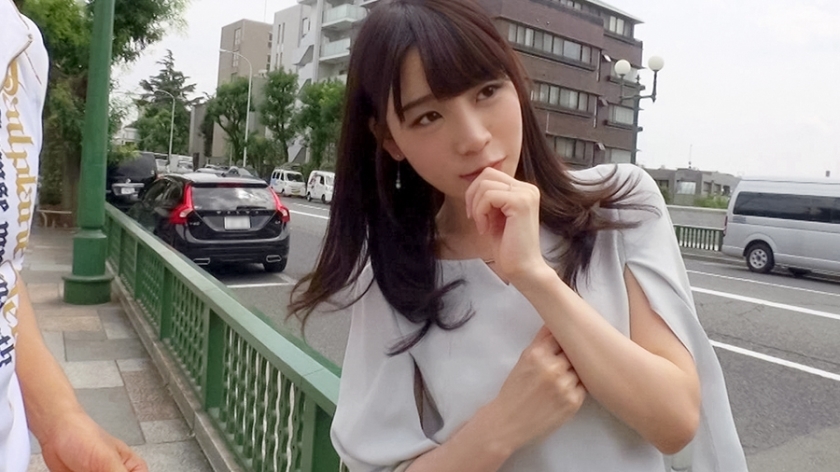 MIUM-280 [Amateur wife, picking up girls during life! ] Earnestly raw! Explosion of accumulated libido! From neat to horny &rArr; Continuously lively with natural sensitivity! Authentic real rubberless creampie sex!