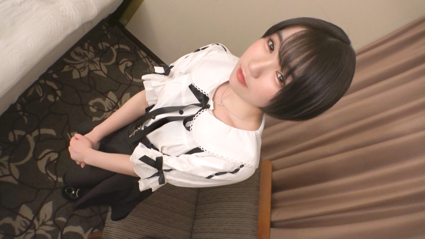SIRO-4923 [First shot] [Black hair short x minimum] Pichi Pichi Arbiter who just graduated from high school appears on AV. Repeating the piston on a small body while wearing knee high socks ... AV application on the net &rarr; AV experience shooting 1859
