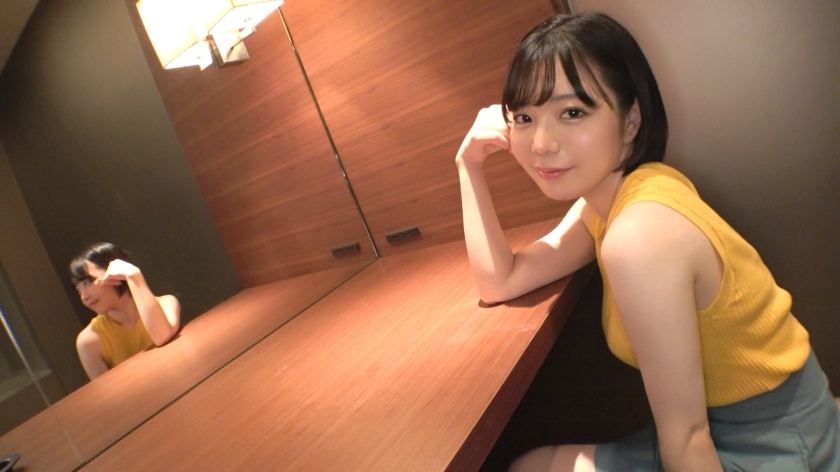 SIRO-5013 [Full-body erogenous zone] A baby-faced waitress with a sensitive body that can be felt just by being stroked by the wind. It's a whim that depends on the day whether it feels better outside or inside ◯ How are you feeling today? AV appli