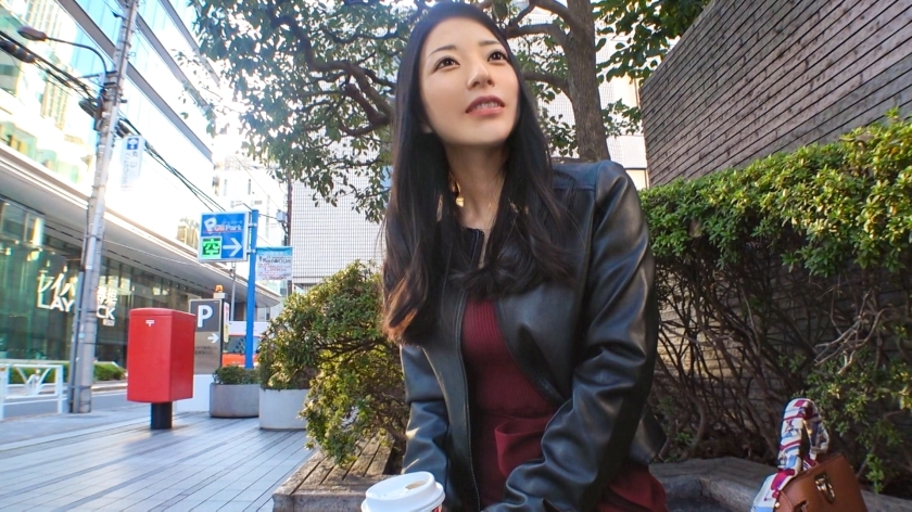 SIRO-5251 [Beautiful and intelligent office lady] 
