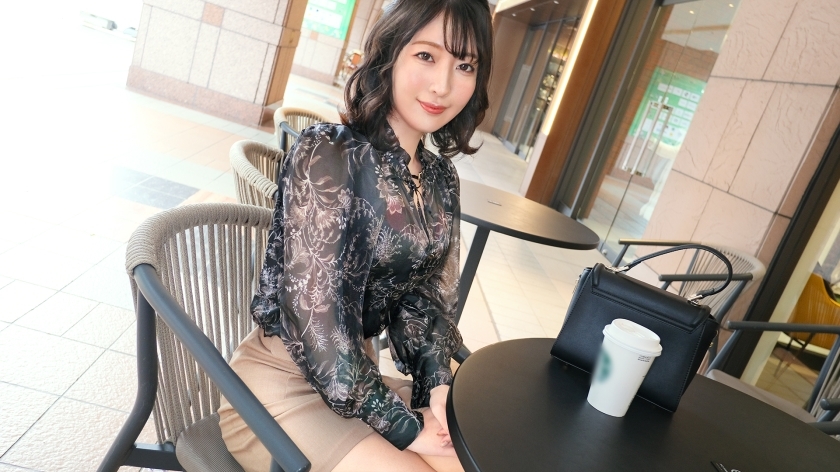 SIRO-5273 [A Married Woman with a Problem] 