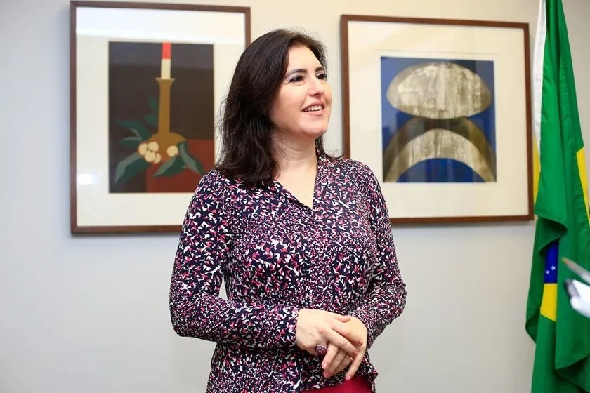 Como a senadora simone tebet e não como a filha de ramez tebet? Simone Tebet Temos Um Presidente Que Quando Fala Cria Crise