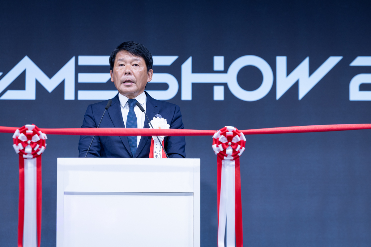 辻本春弘会長