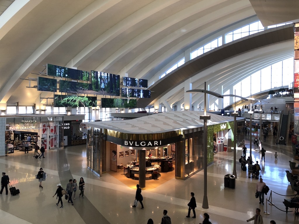 Priority Pass LAX Lounges Guide (Korean & Alaska) [2021] UponArriving