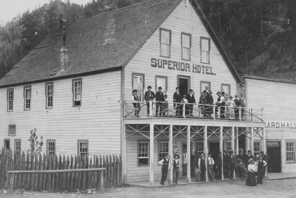 Why Hotel Rooms Have Bibles & Why That's Changing [2022] UponArriving