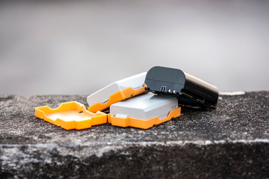 Bringing Batteries on a Plane TSA's Rules for Staying Charged Up [2023] UponArriving