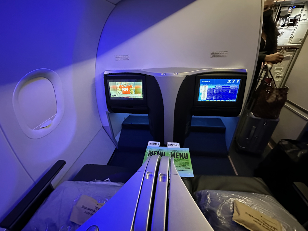 JetBlue Mint A321 Review (MIALAX) [2023] UponArriving