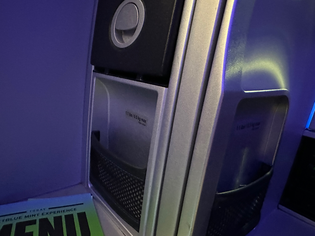 JetBlue Mint A321 Review (MIALAX) [2023] UponArriving