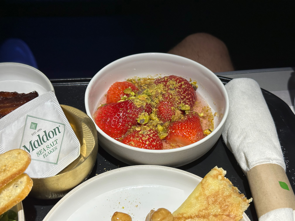 JetBlue Mint A321 Review (MIALAX) [2023] UponArriving