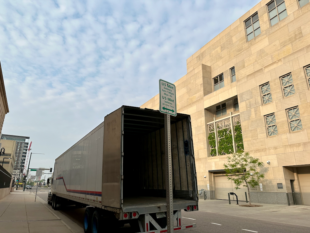 Denver Mint Review A Billion Reasons to Visit This Shiny Establishment [2023] UponArriving