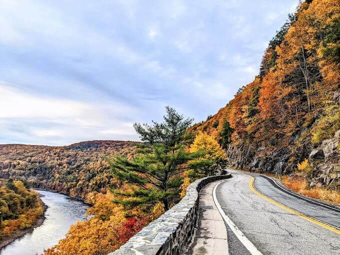 Hawks Nest | Upper Delaware Inn | Where to Stay in Hancock NY