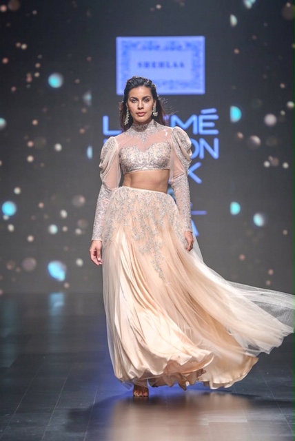 Shehla Khan Ramp Image 6