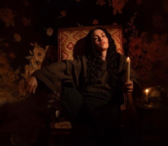 Emma Ruth Rundle – “God’s Picture”
