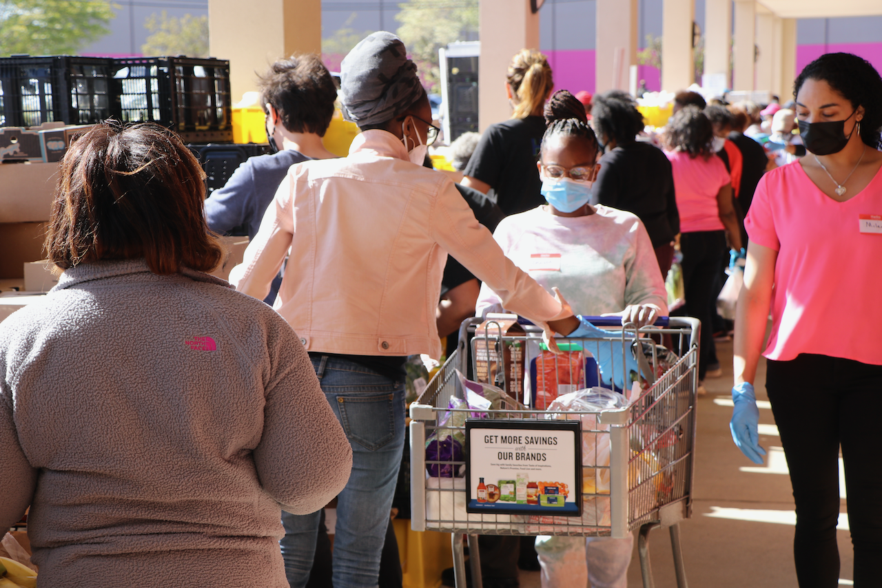 Gallery: Good Shepherd Baptist Church Food Distribution