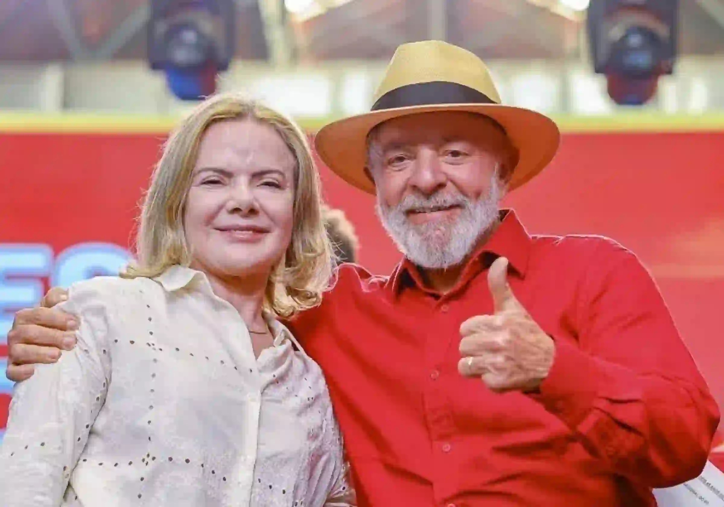 O presidente Lula e a deputada federal Gleisi Hoffmann / Foto: Ricardo Stuckert |•| URBS MAGNA