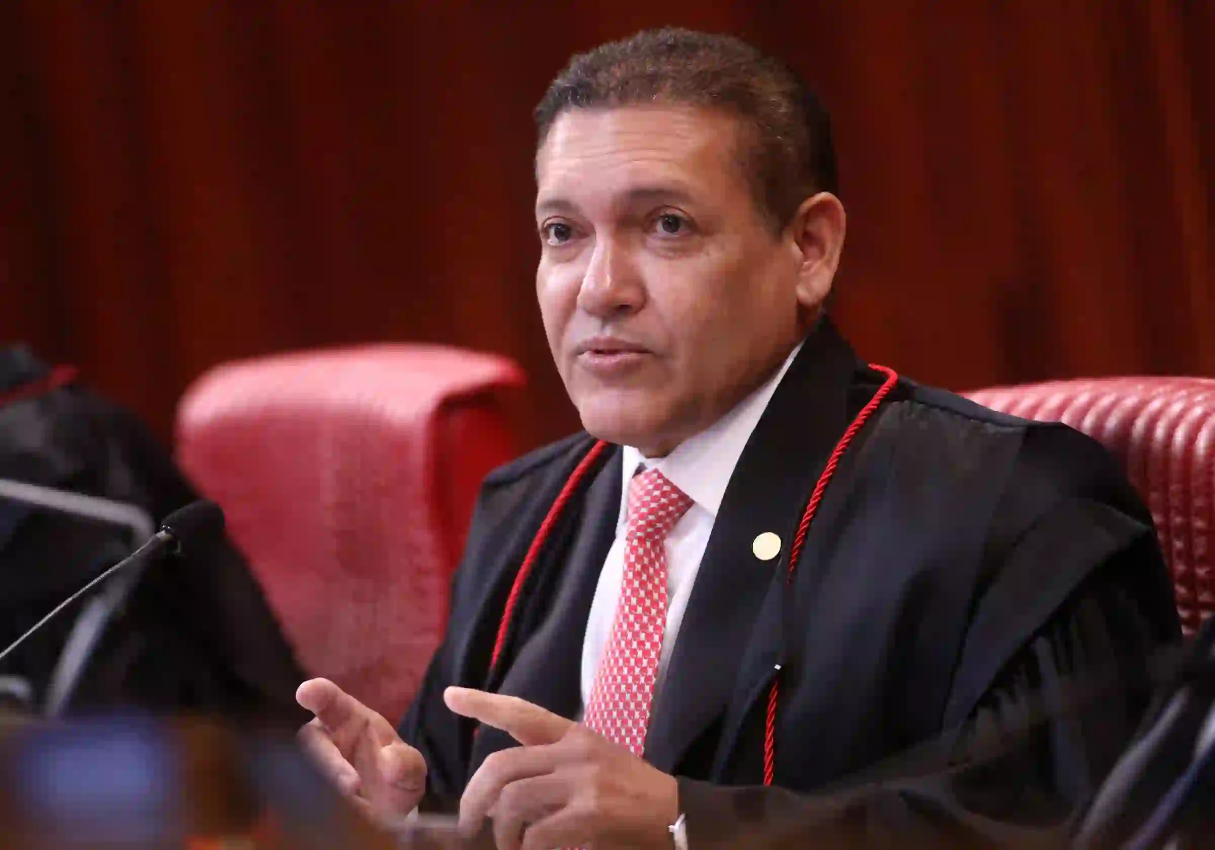O presidente do TSE, Kassio Nunes Marques / Foto: Luzi Roberto/TSE via Folha |•| URBS MAGNA