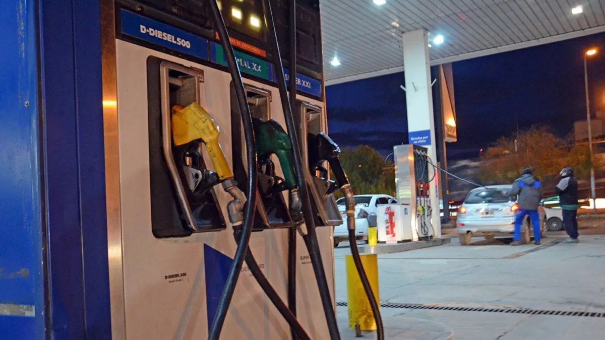 Gobierno ampliará el descuento del Imesi en combustibles a más kilómetros de la frontera