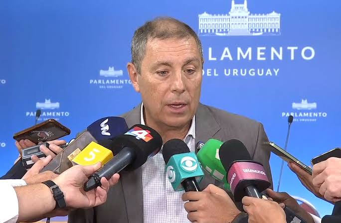Oddone alertó por la pobreza infantil: “Por cada adulto mayor pobre hay nueve o diez niños pobres”