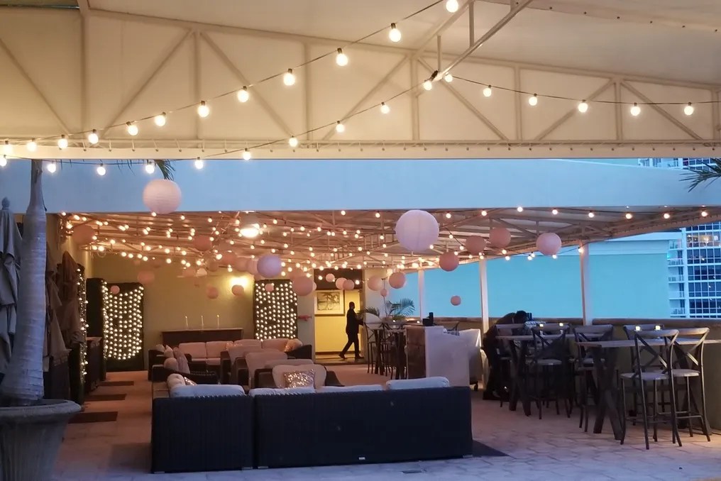 RIVERSIDE HOTEL #31