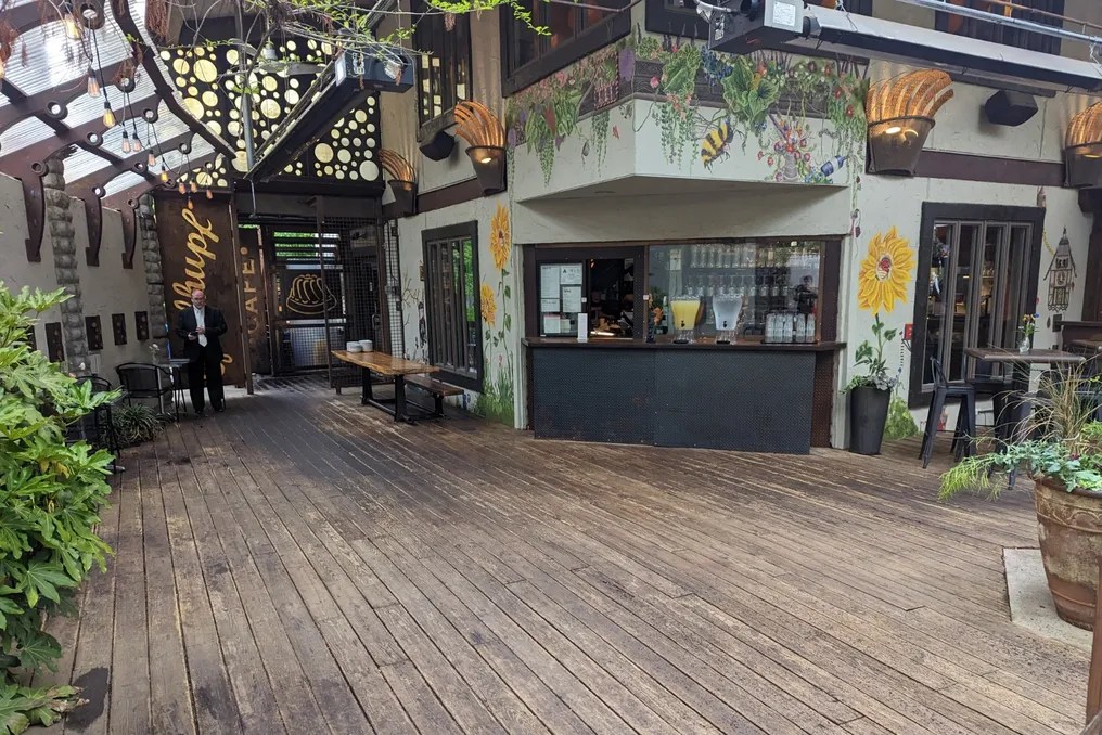 Guglhupf Bakery, Cafe + Restaurant #9