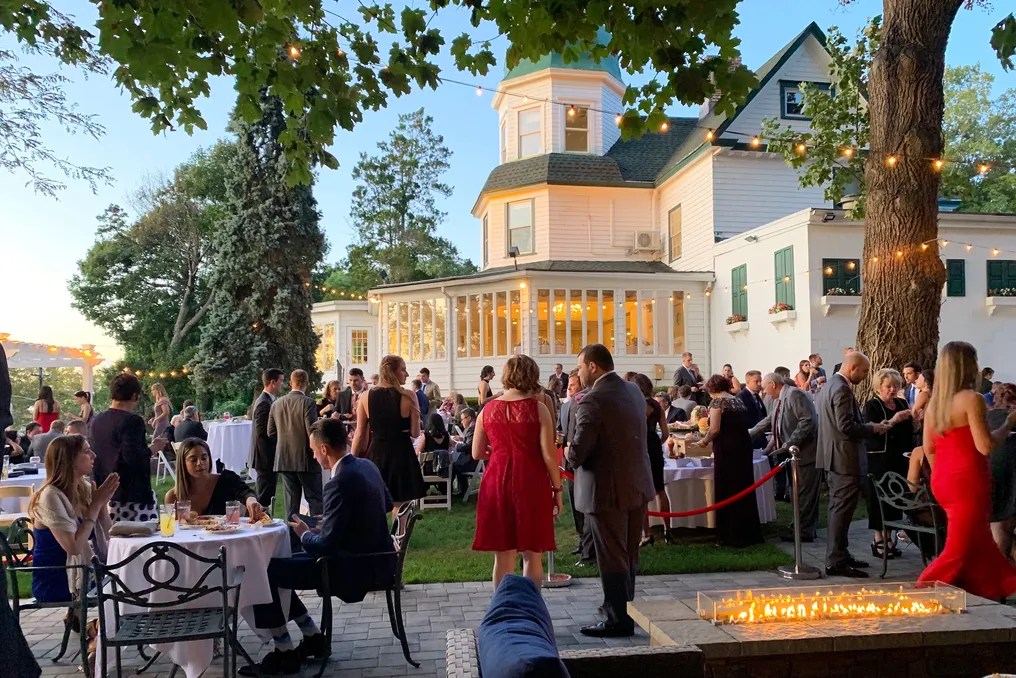 Sea Cliff Manor #8