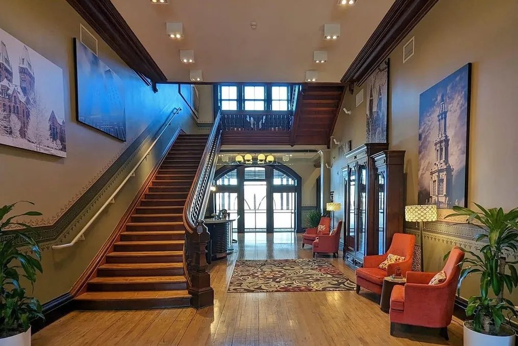 The Richardson Hotel #6