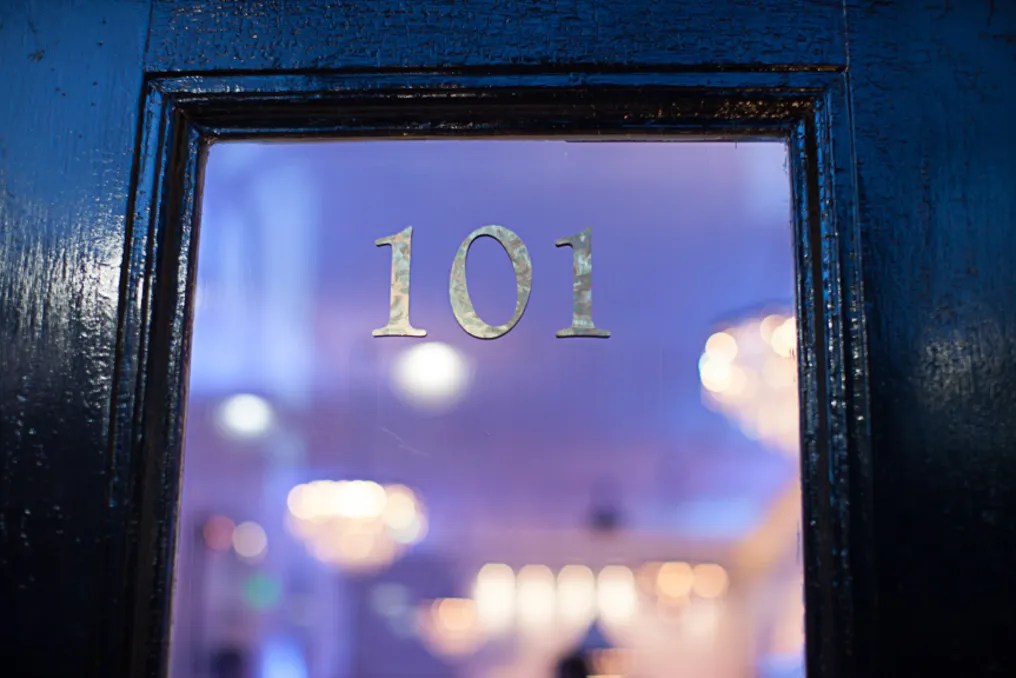 Old Metropolitan Hall #8