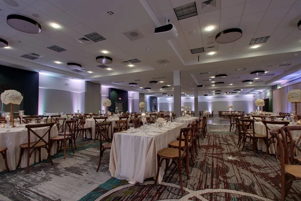 Holiday Inn & Suites Peoria at Grand Prairie #16