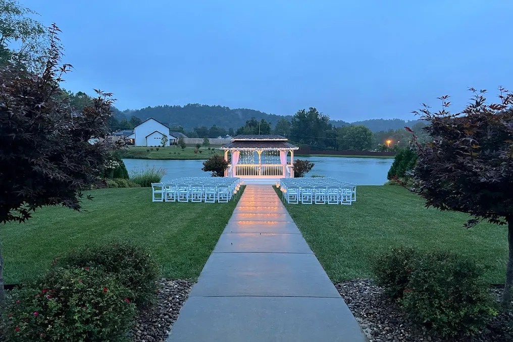 Annie Lane Wedding Resort #4