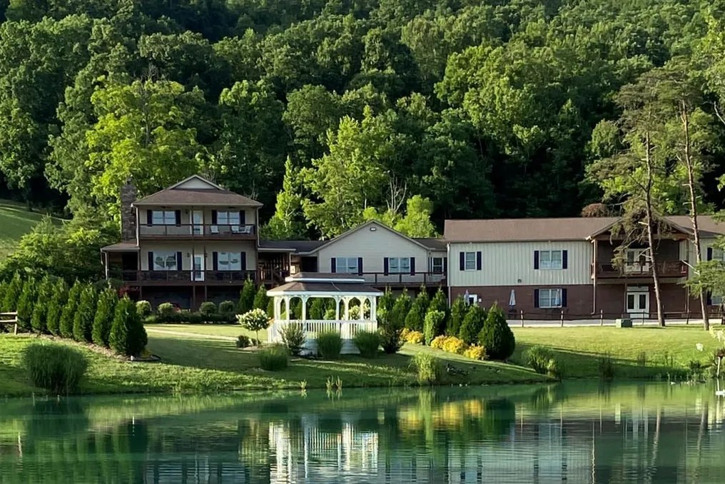 Annie Lane Wedding Resort #30