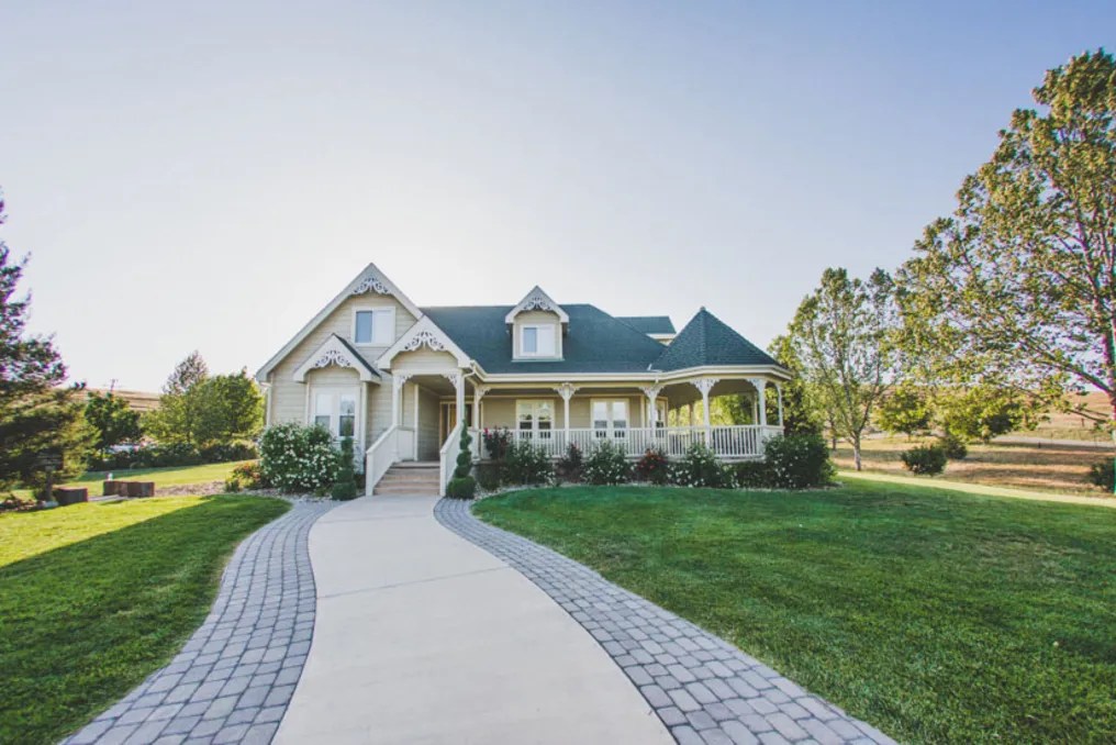 The Grace Maralyn Estate #28