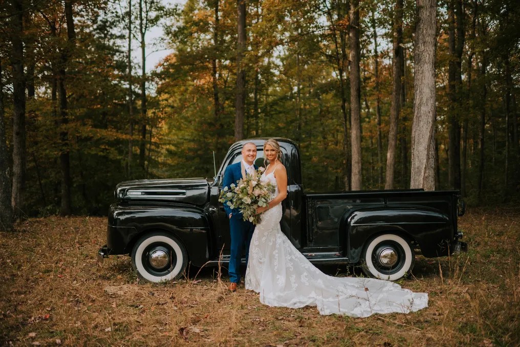 Sunset Ridge Farm Wedding/Event Venue, Wilderness Lodge #46