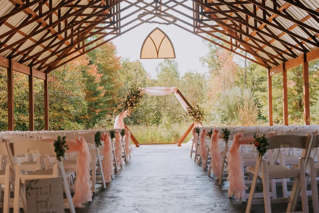 Sunset Ridge Farm Wedding/Event Venue, Wilderness Lodge #52