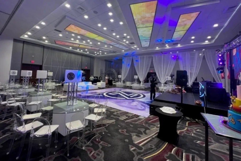 Art Ovation Sarasota Autograph Collection by Marriott #19
