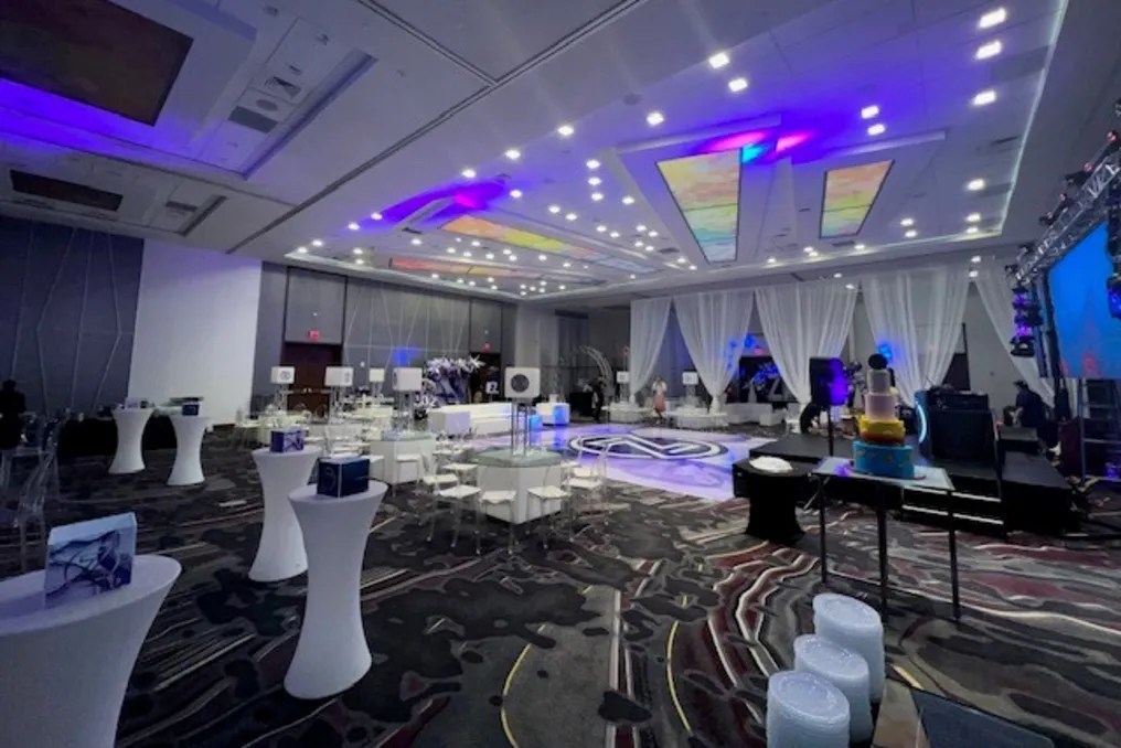 Art Ovation Sarasota Autograph Collection by Marriott #20