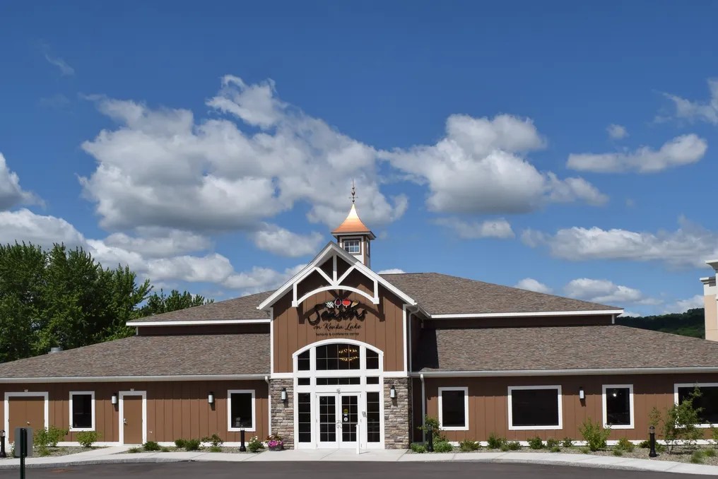 Seasons on Keuka Lake @ the Hampton Inn Penn Yan #17