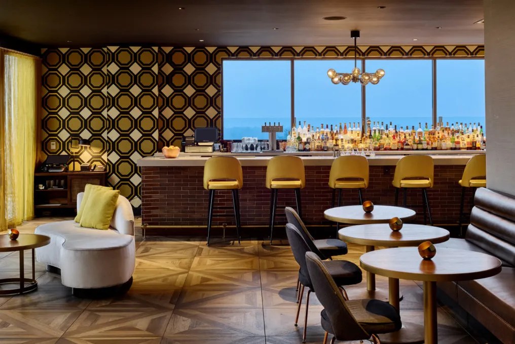 The MC Hotel #12
