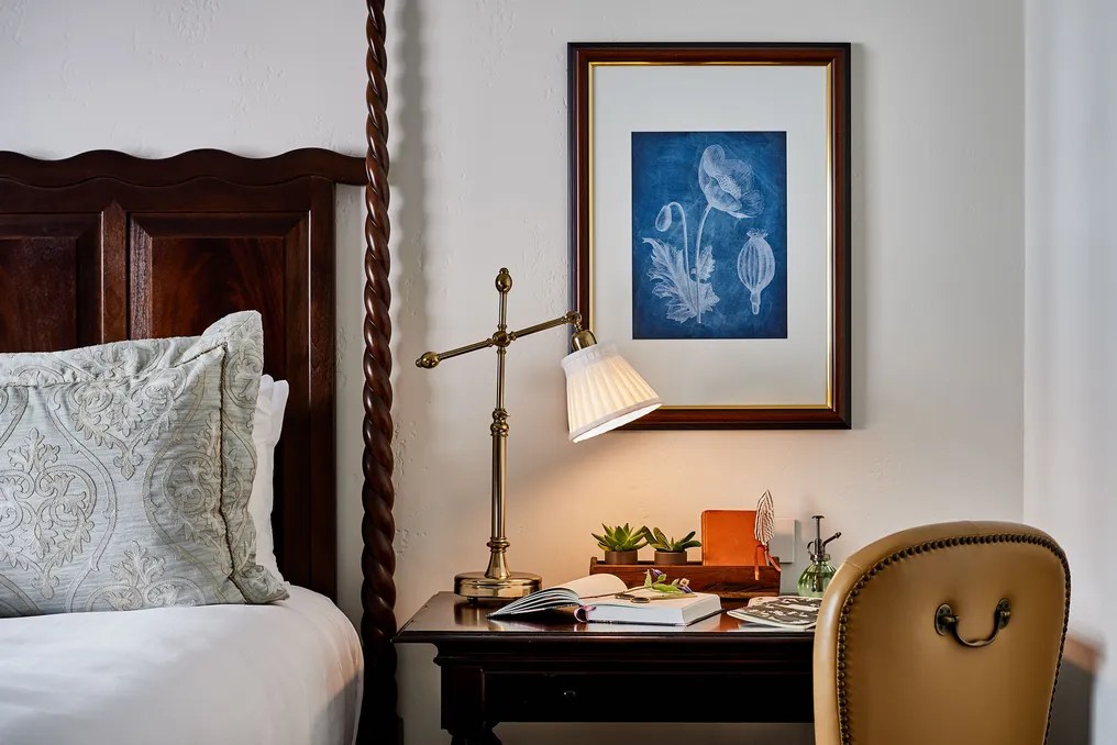 Deer Path Inn #6