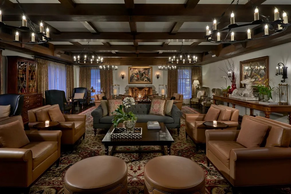 Deer Path Inn #13