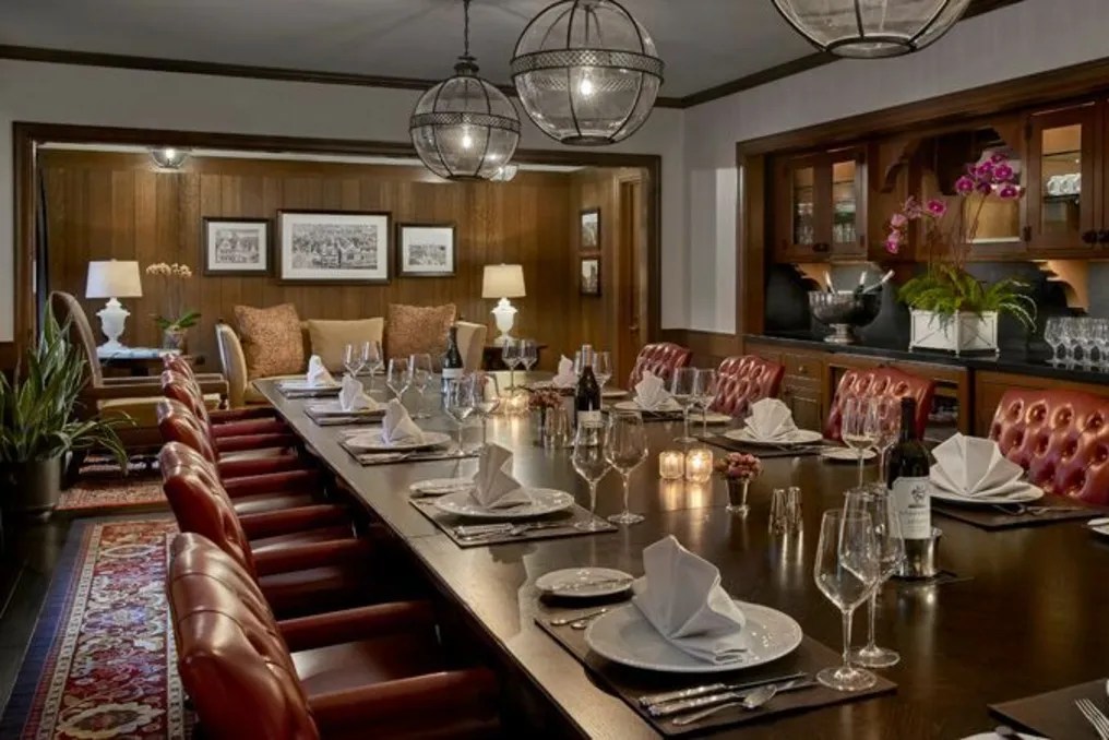 Deer Path Inn #18