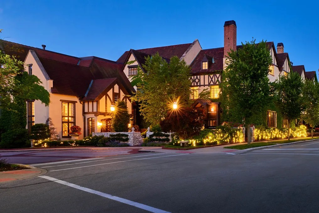 Deer Path Inn #20
