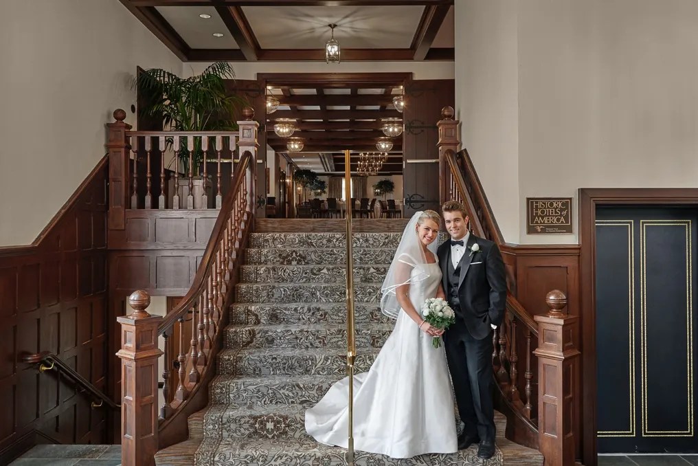 Deer Path Inn #23