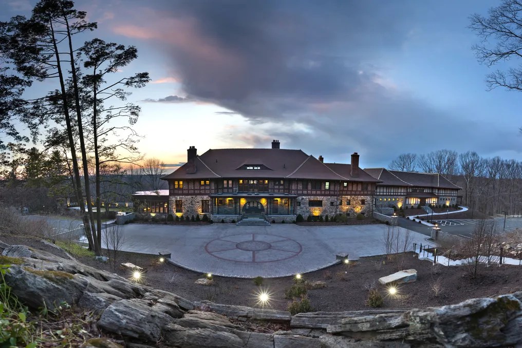 Le Chateau #12