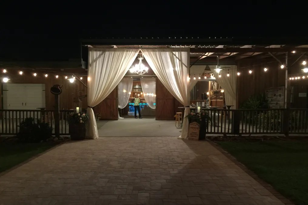 The Lemon Orchard Venue on the Lake #29