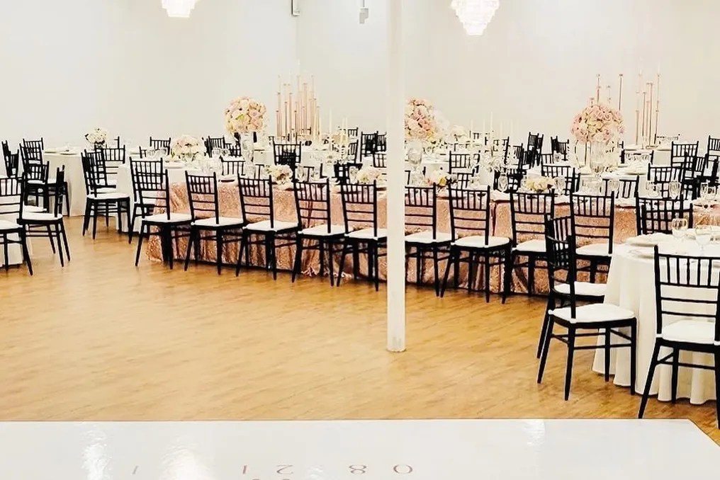 D’LUXE VENUE #6