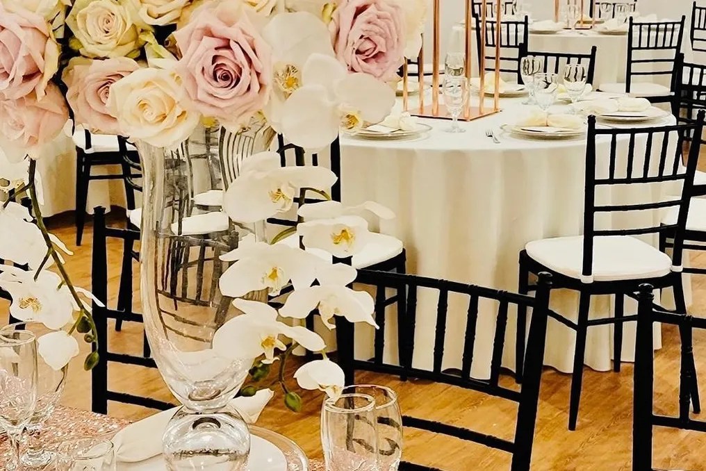 D’LUXE VENUE #7