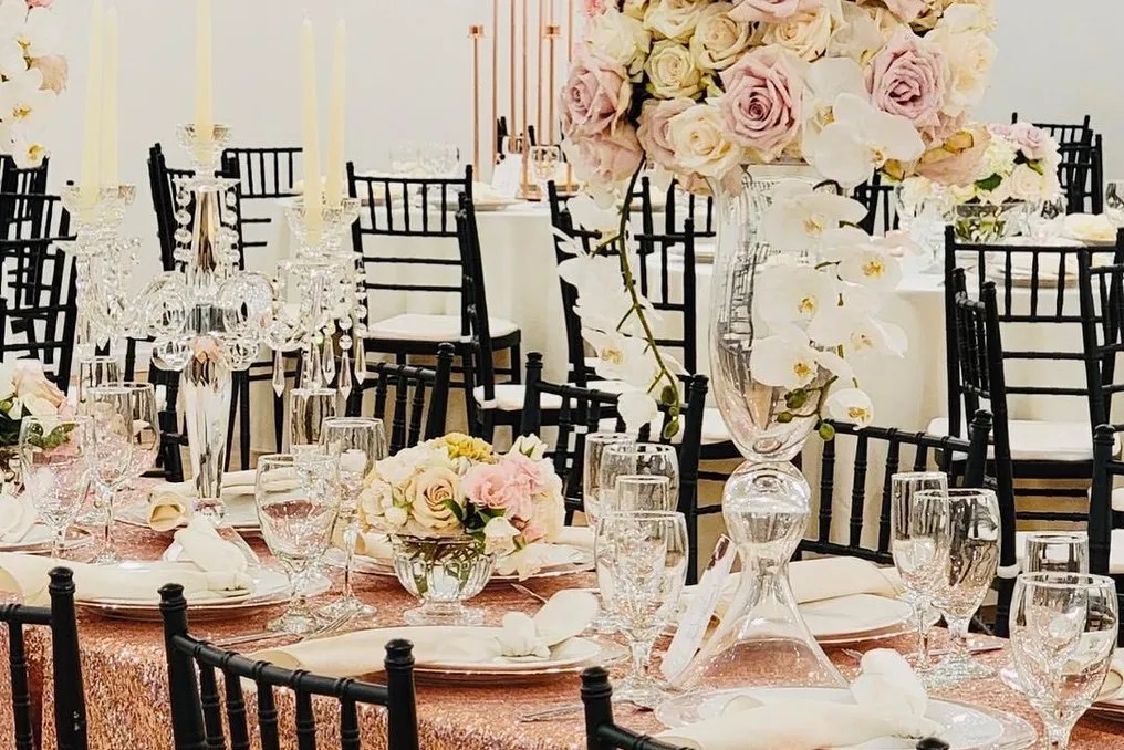 D’LUXE VENUE #8
