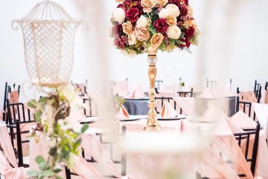 D’LUXE VENUE #19
