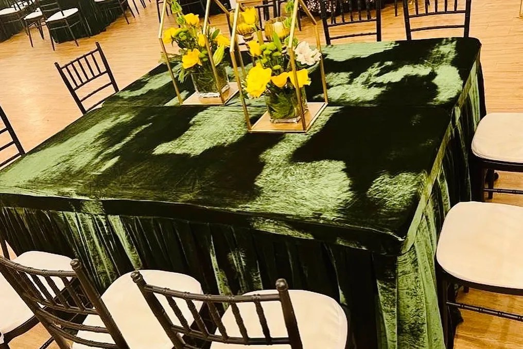 D’LUXE VENUE #27